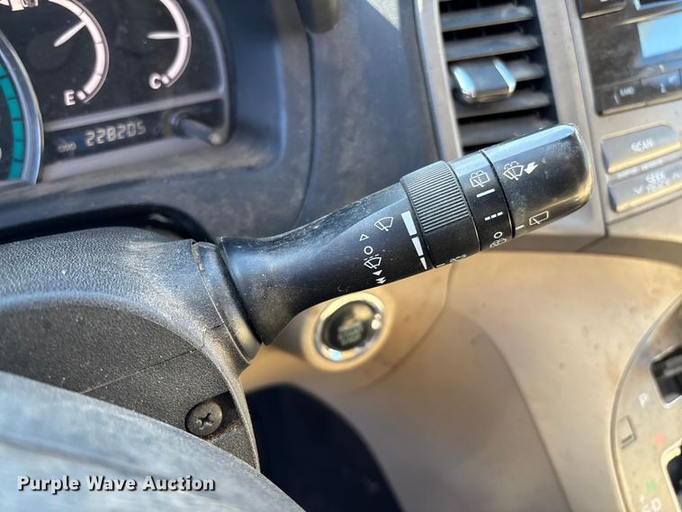 image for item EV3392 2009 Toyota Venza van