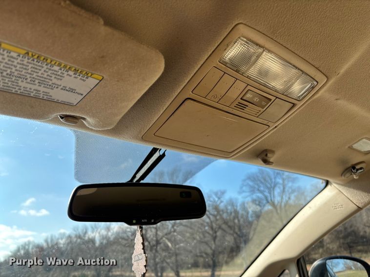 image for item EV3392 2009 Toyota Venza van