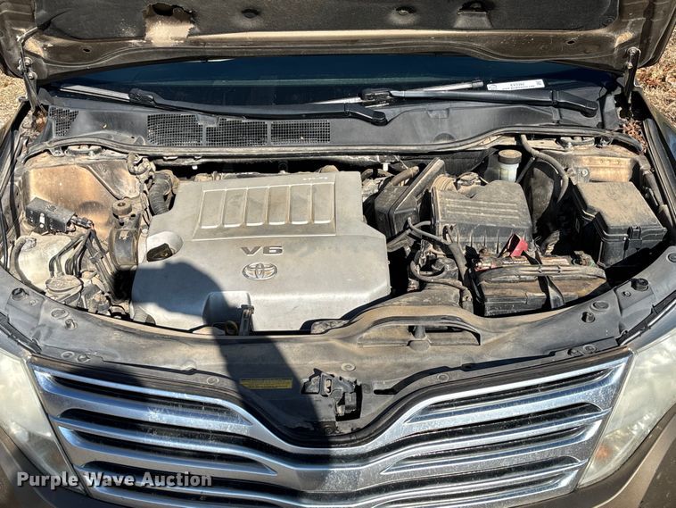 image for item EV3392 2009 Toyota Venza van