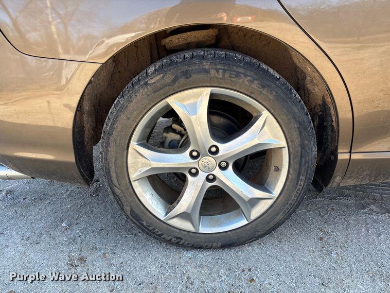 image for item EV3392 2009 Toyota Venza van