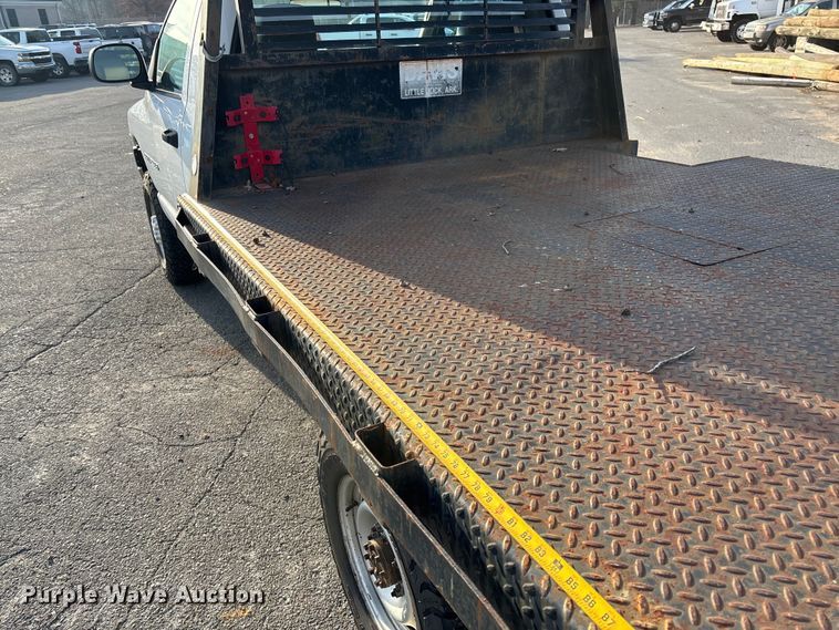 image for item EV3459 2004 Dodge Ram 2500 flatbed pickup truck