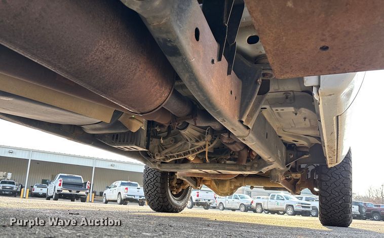 image for item EV3459 2004 Dodge Ram 2500 flatbed pickup truck