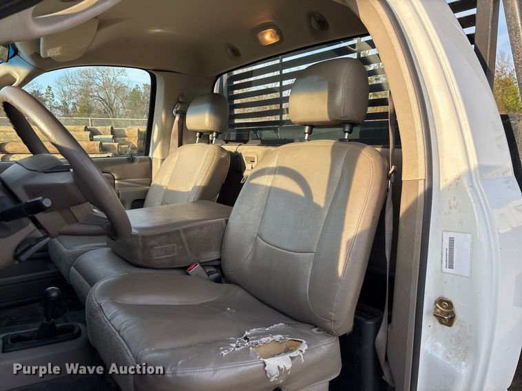 image for item EV3459 2004 Dodge Ram 2500 flatbed pickup truck