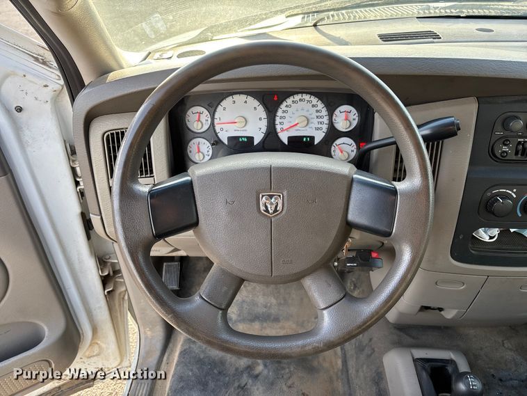 image for item EV3459 2004 Dodge Ram 2500 flatbed pickup truck