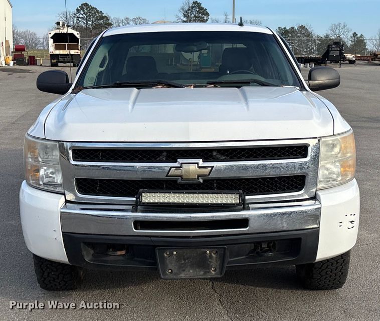 image for item EV3461 2011 Chevrolet Silverado 1500 Crew Cab pickup truck