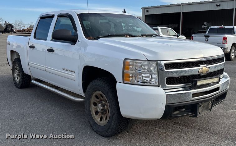 image for item EV3461 2011 Chevrolet Silverado 1500 Crew Cab pickup truck