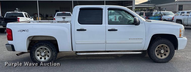 image for item EV3461 2011 Chevrolet Silverado 1500 Crew Cab pickup truck