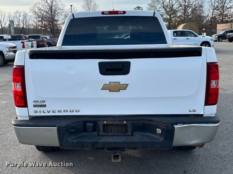 image for item EV3461 2011 Chevrolet Silverado 1500 Crew Cab pickup truck