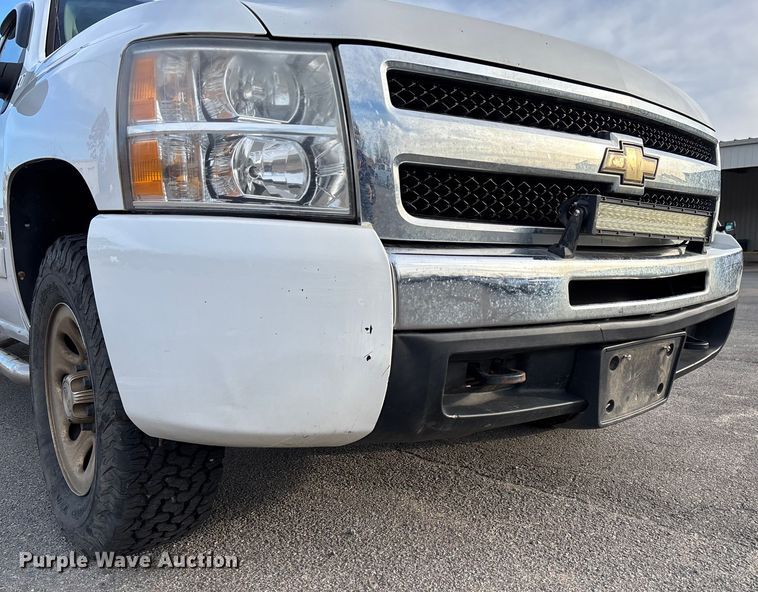 image for item EV3461 2011 Chevrolet Silverado 1500 Crew Cab pickup truck