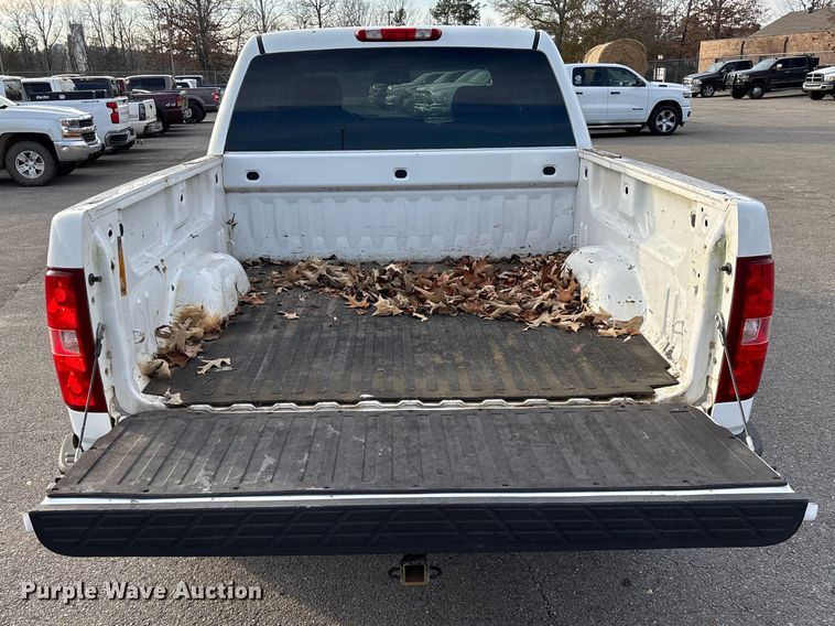 image for item EV3461 2011 Chevrolet Silverado 1500 Crew Cab pickup truck