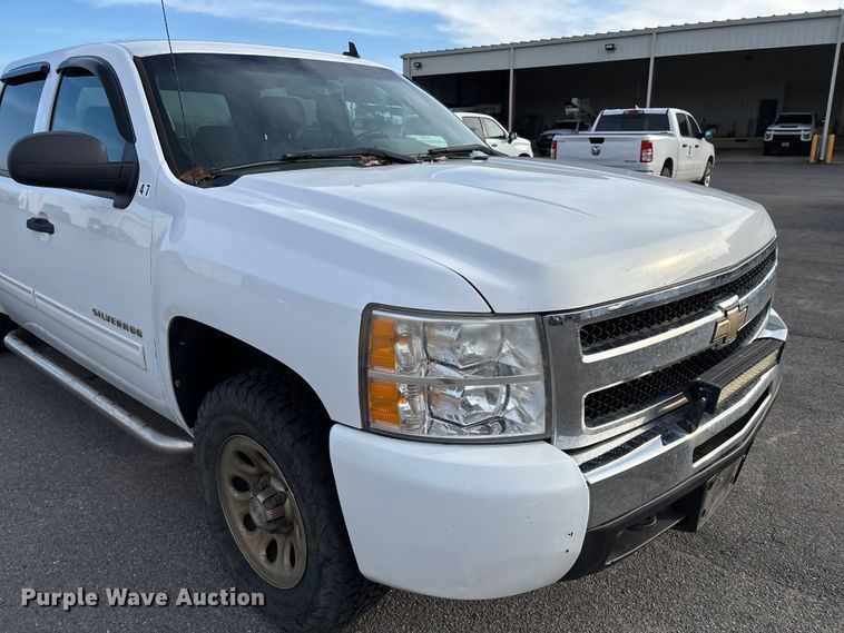 image for item EV3461 2011 Chevrolet Silverado 1500 Crew Cab pickup truck