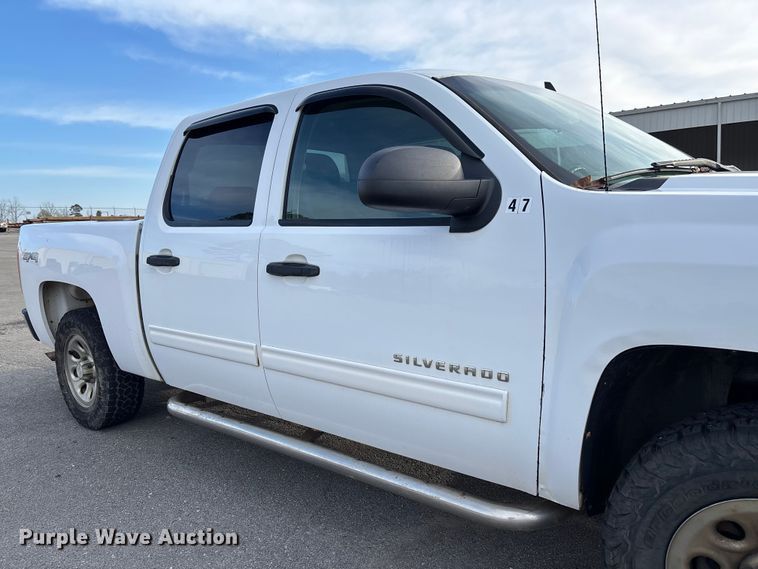 image for item EV3461 2011 Chevrolet Silverado 1500 Crew Cab pickup truck