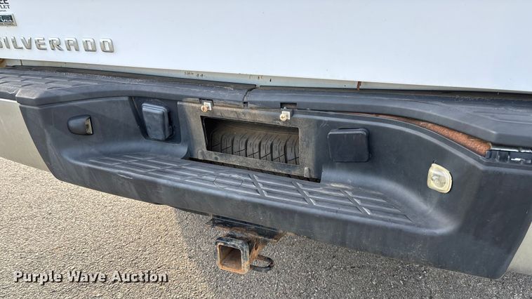 image for item EV3461 2011 Chevrolet Silverado 1500 Crew Cab pickup truck