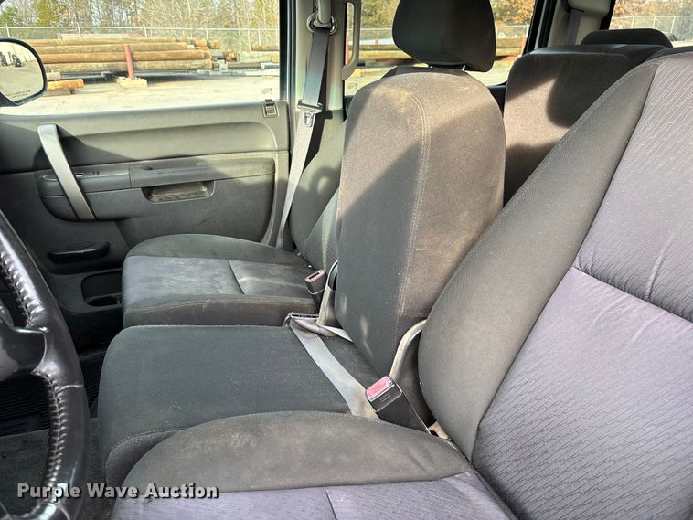 image for item EV3461 2011 Chevrolet Silverado 1500 Crew Cab pickup truck