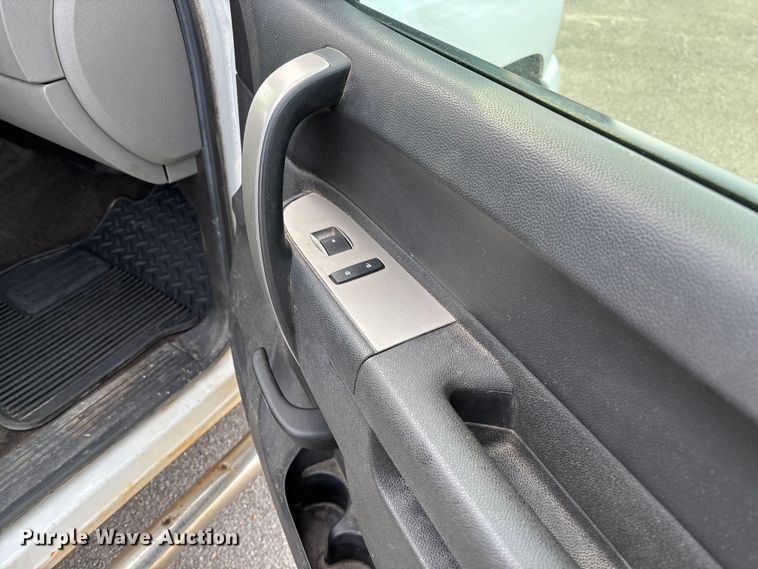 image for item EV3461 2011 Chevrolet Silverado 1500 Crew Cab pickup truck