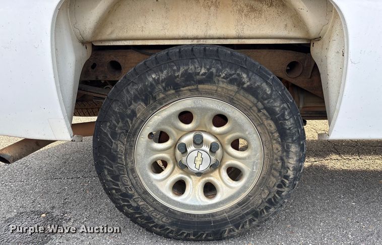 image for item EV3461 2011 Chevrolet Silverado 1500 Crew Cab pickup truck