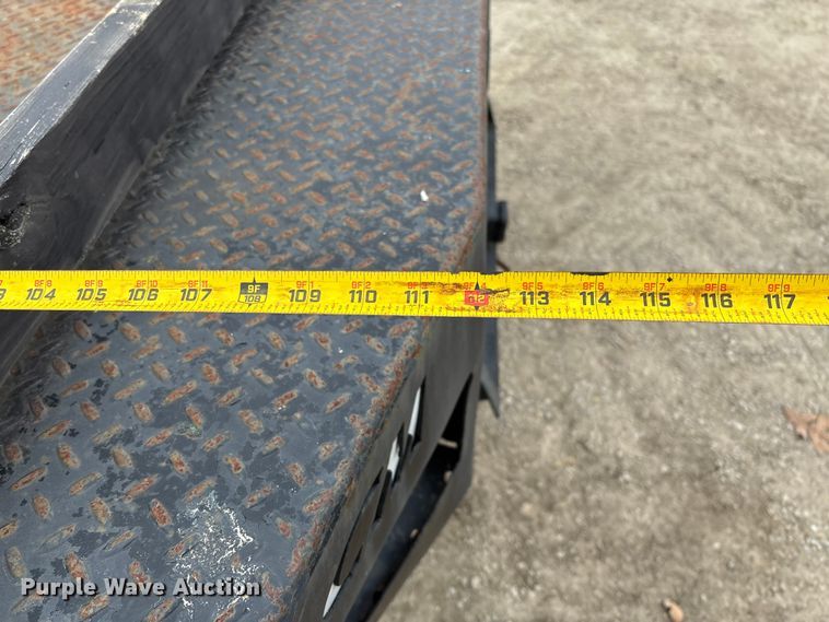 image for item EV3475 2013 Ford F350 Super Duty Crew Cab flatbed pickup truck