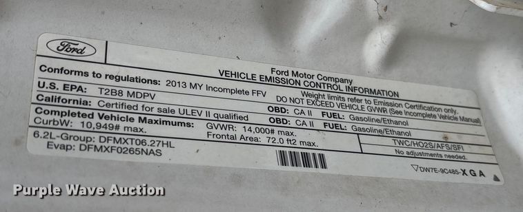 image for item EV3475 2013 Ford F350 Super Duty Crew Cab flatbed pickup truck