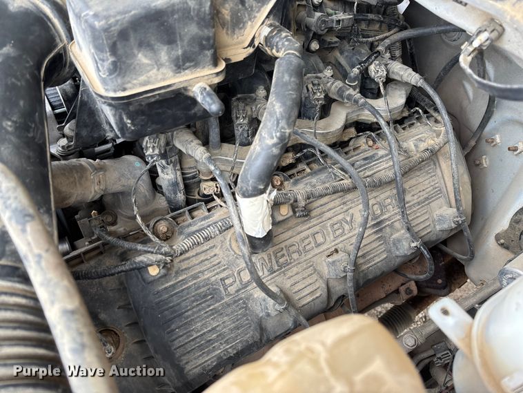 image for item EV3475 2013 Ford F350 Super Duty Crew Cab flatbed pickup truck