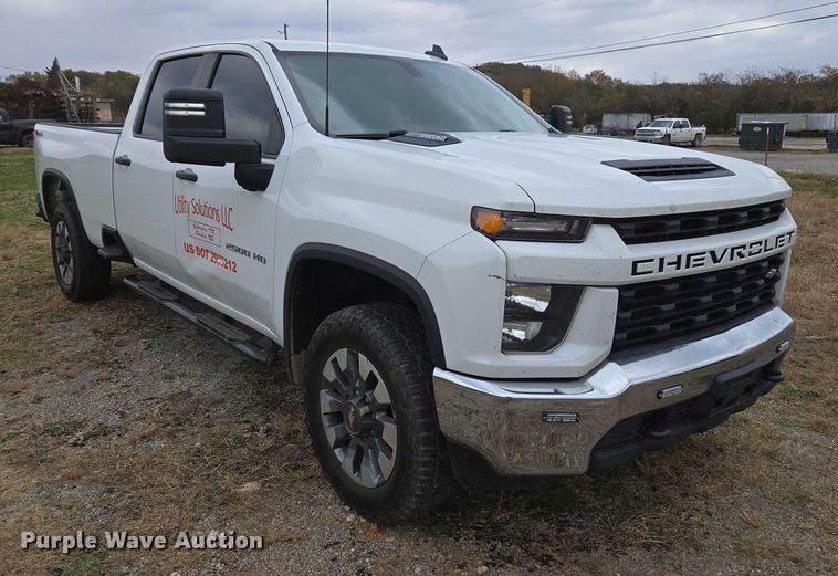 image for item EV4397 2022 Chevrolet Silverado 2500HD Crew Cab pickup truck