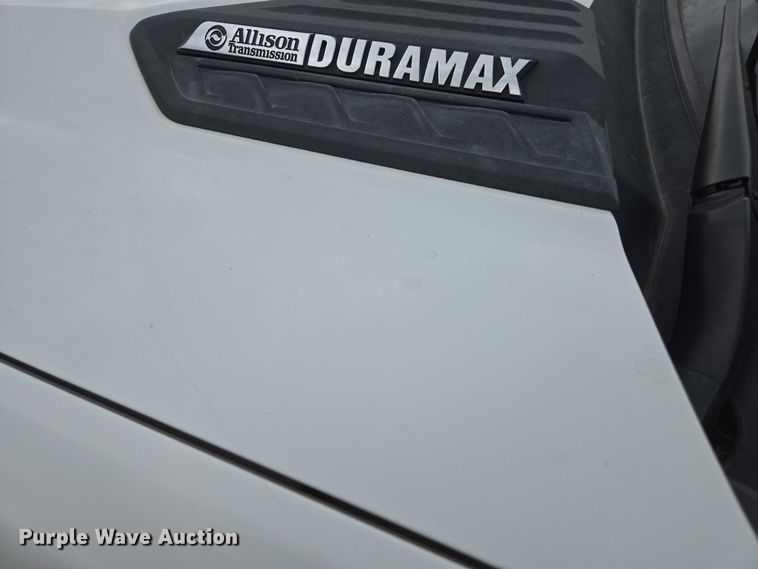 image for item EV4397 2022 Chevrolet Silverado 2500HD Crew Cab pickup truck