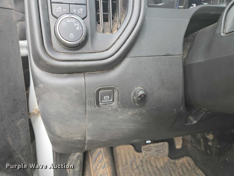 image for item EV4397 2022 Chevrolet Silverado 2500HD Crew Cab pickup truck