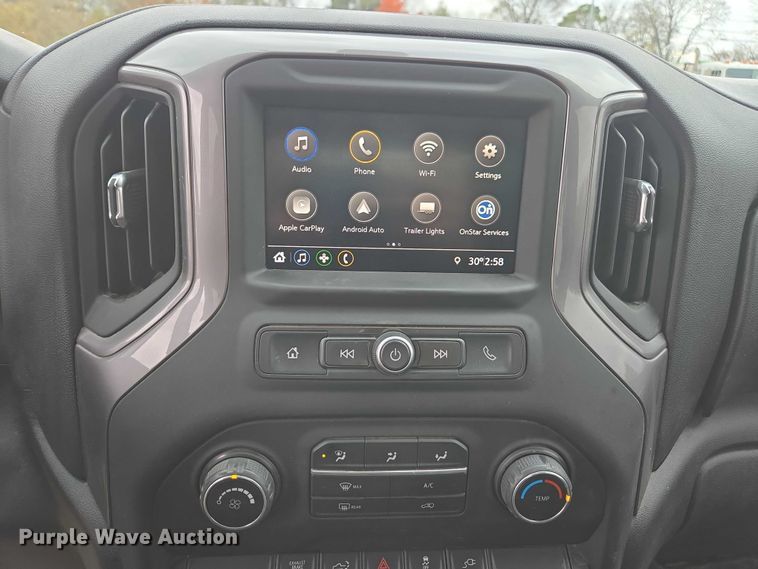 image for item EV4397 2022 Chevrolet Silverado 2500HD Crew Cab pickup truck