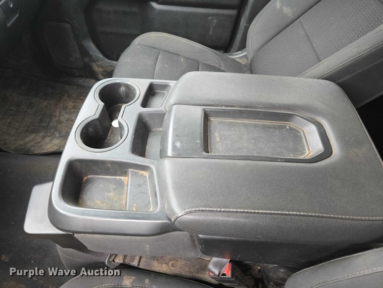 image for item EV4397 2022 Chevrolet Silverado 2500HD Crew Cab pickup truck