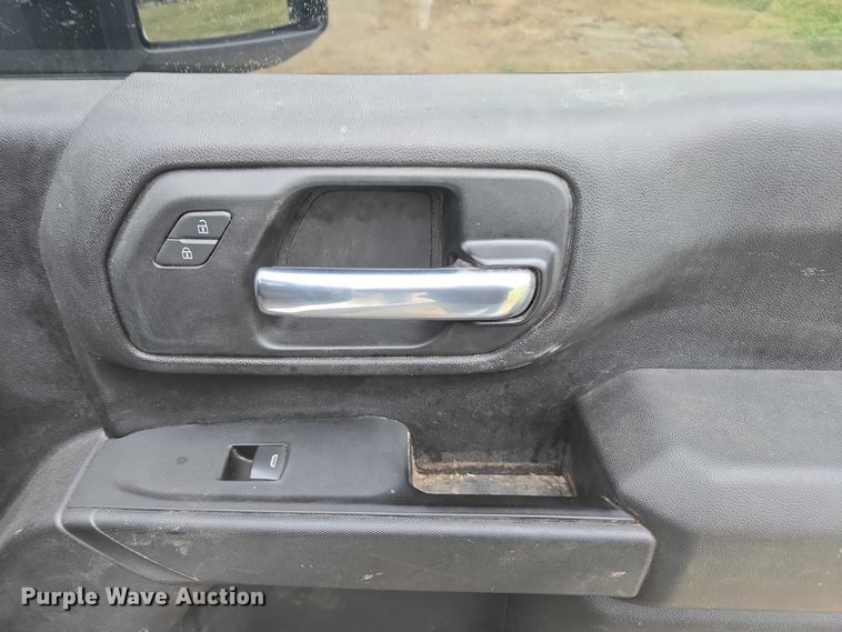 image for item EV4397 2022 Chevrolet Silverado 2500HD Crew Cab pickup truck