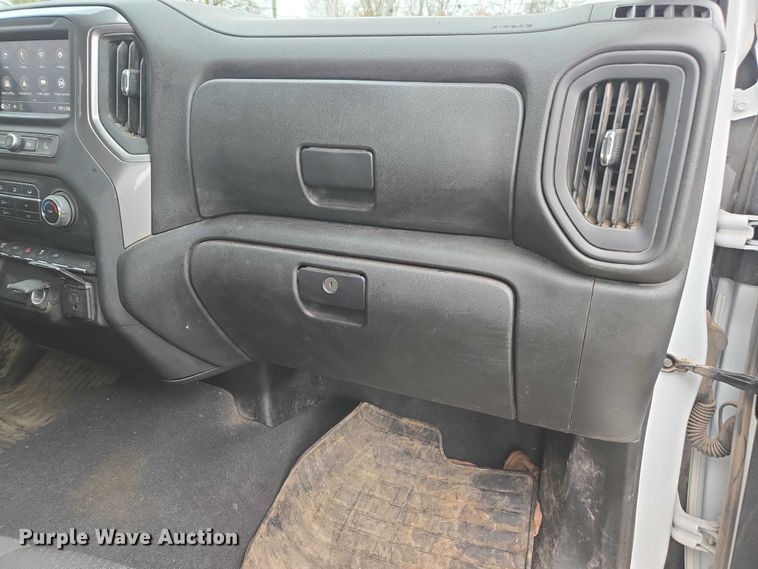 image for item EV4397 2022 Chevrolet Silverado 2500HD Crew Cab pickup truck