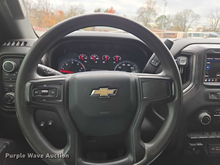 image for item EV4398 2022 Chevrolet Silverado 2500HD Crew Cab pickup truck