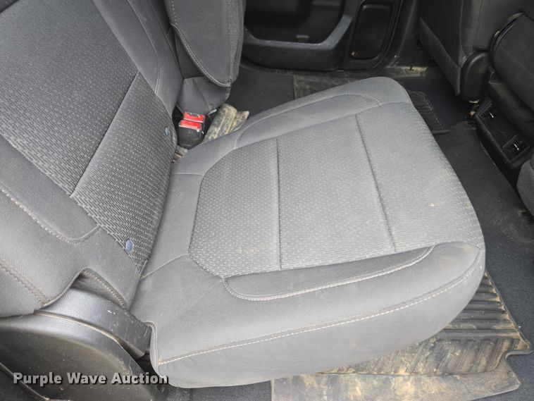 image for item EV4398 2022 Chevrolet Silverado 2500HD Crew Cab pickup truck