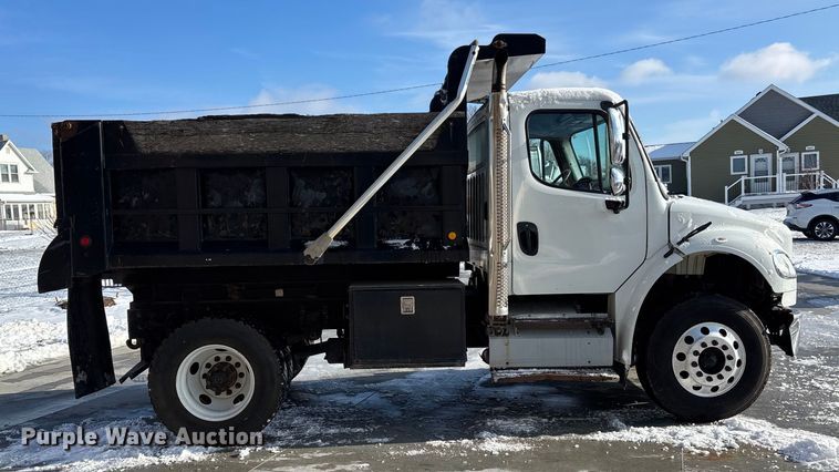 image for item FG1502 2013 Freightliner Business Class M2 dump truck
