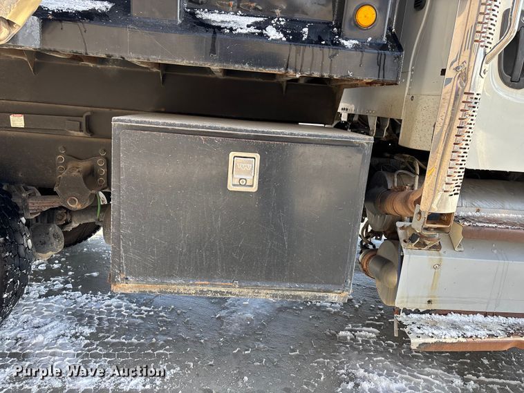 image for item FG1502 2013 Freightliner Business Class M2 dump truck