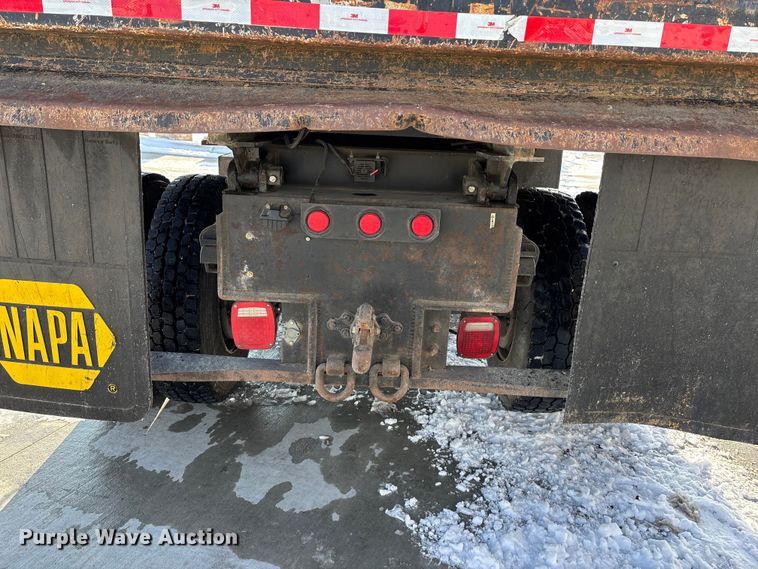 image for item FG1502 2013 Freightliner Business Class M2 dump truck