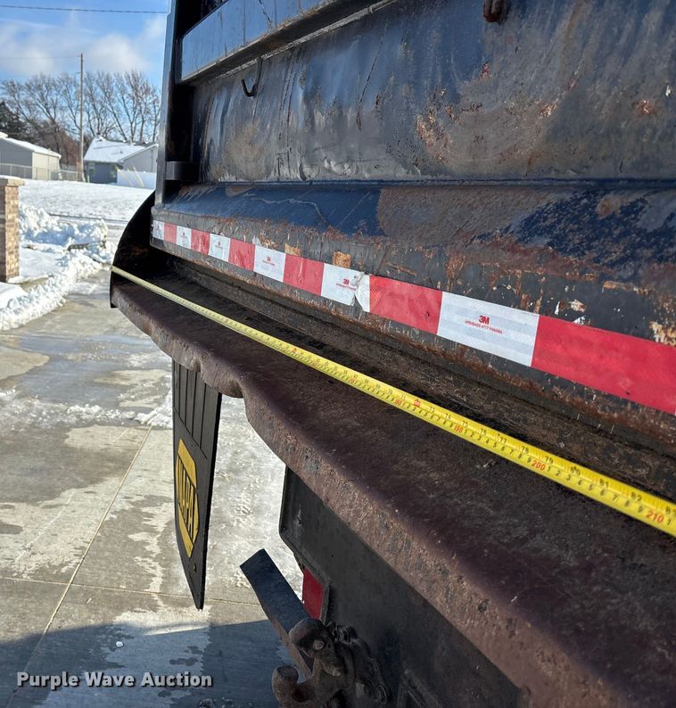 image for item FG1502 2013 Freightliner Business Class M2 dump truck