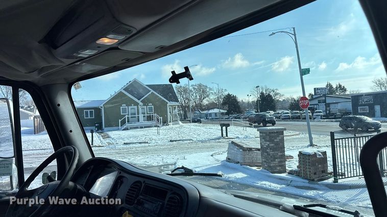 image for item FG1502 2013 Freightliner Business Class M2 dump truck