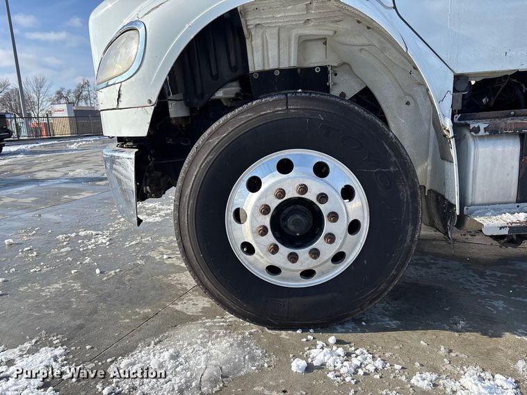 image for item FG1502 2013 Freightliner Business Class M2 dump truck