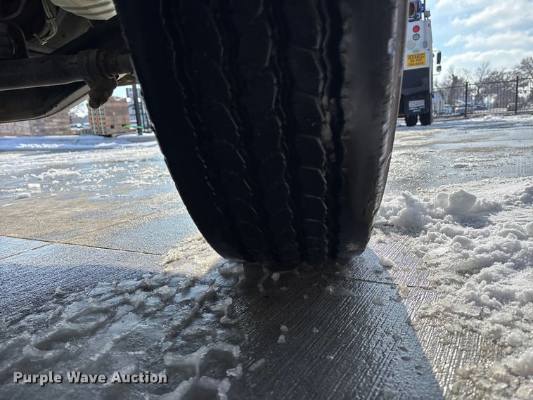 image for item FG1502 2013 Freightliner Business Class M2 dump truck