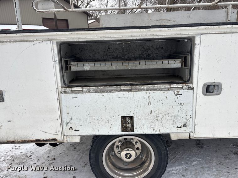 image for item FG1504 2008 Ford F550 Super Duty utility / service truck