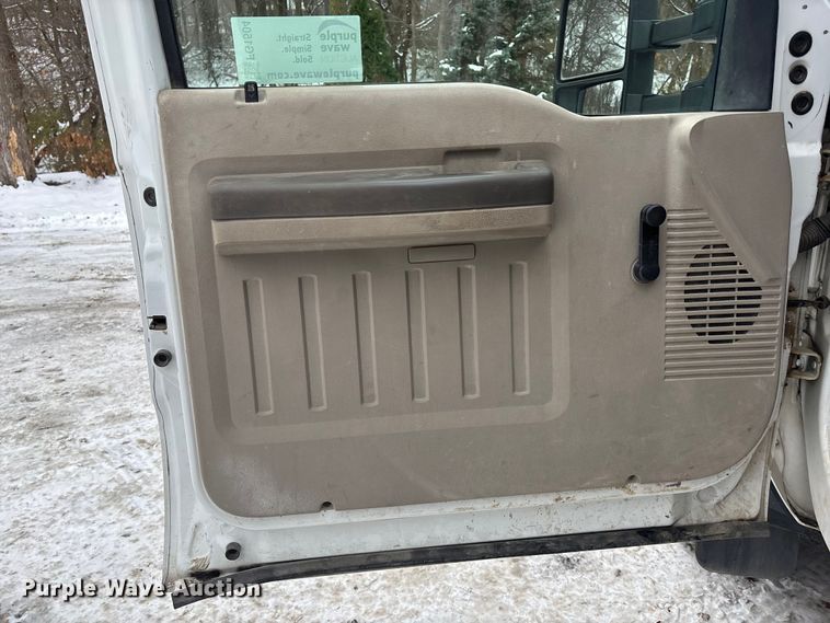 image for item FG1504 2008 Ford F550 Super Duty utility / service truck