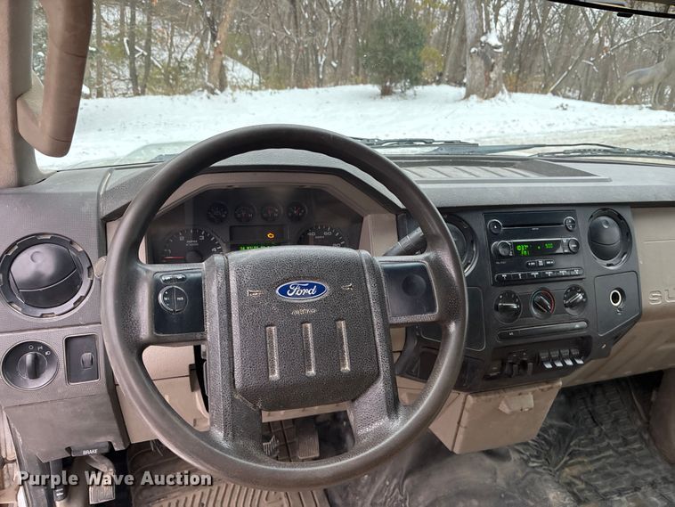 image for item FG1504 2008 Ford F550 Super Duty utility / service truck