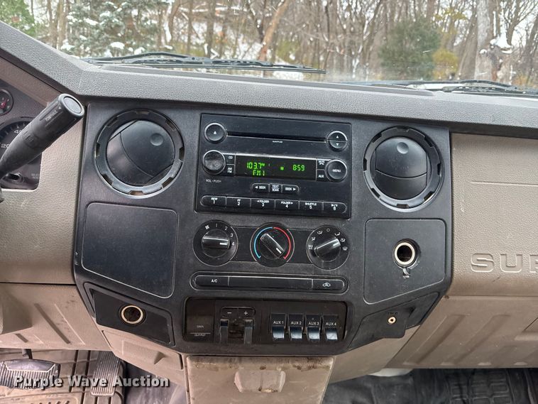 image for item FG1504 2008 Ford F550 Super Duty utility / service truck