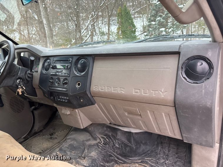 image for item FG1504 2008 Ford F550 Super Duty utility / service truck