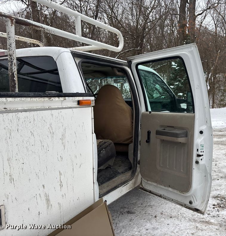 image for item FG1504 2008 Ford F550 Super Duty utility / service truck