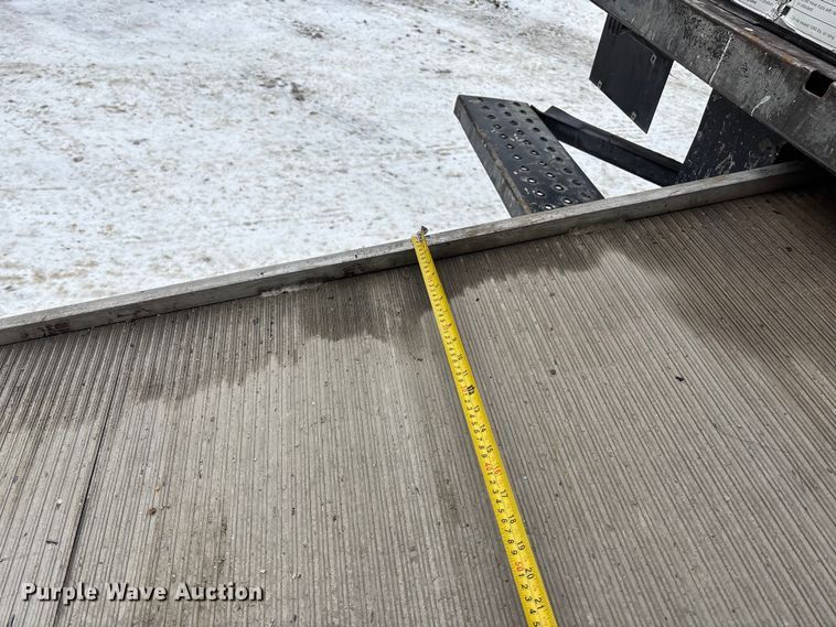 image for item FG1505 2005 Ford E350 box truck