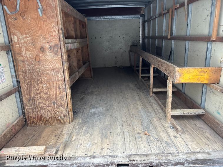 image for item FG1505 2005 Ford E350 box truck