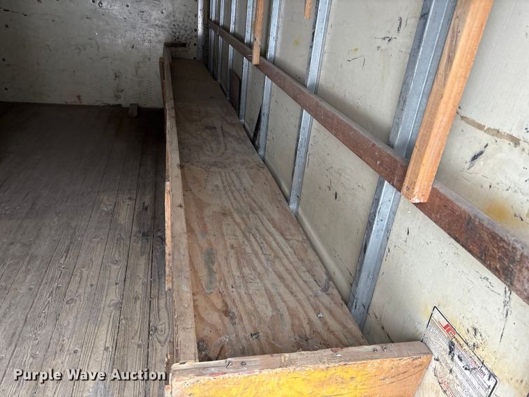 image for item FG1505 2005 Ford E350 box truck