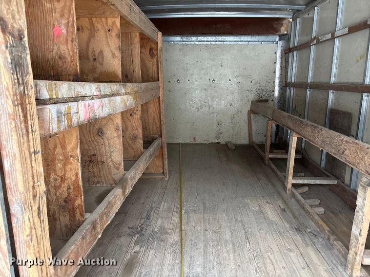 image for item FG1505 2005 Ford E350 box truck