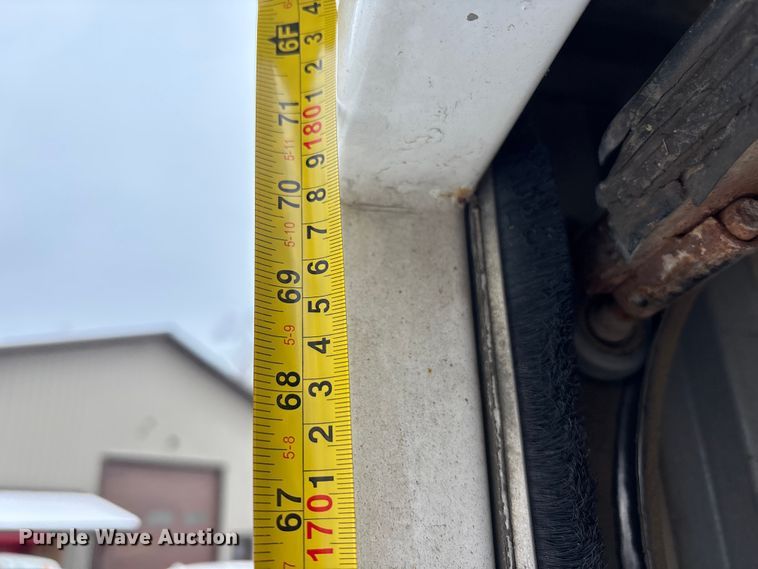 image for item FG1505 2005 Ford E350 box truck